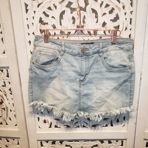 Dollhouse Light Wash Raw Hem Mini Skirt. Size 9